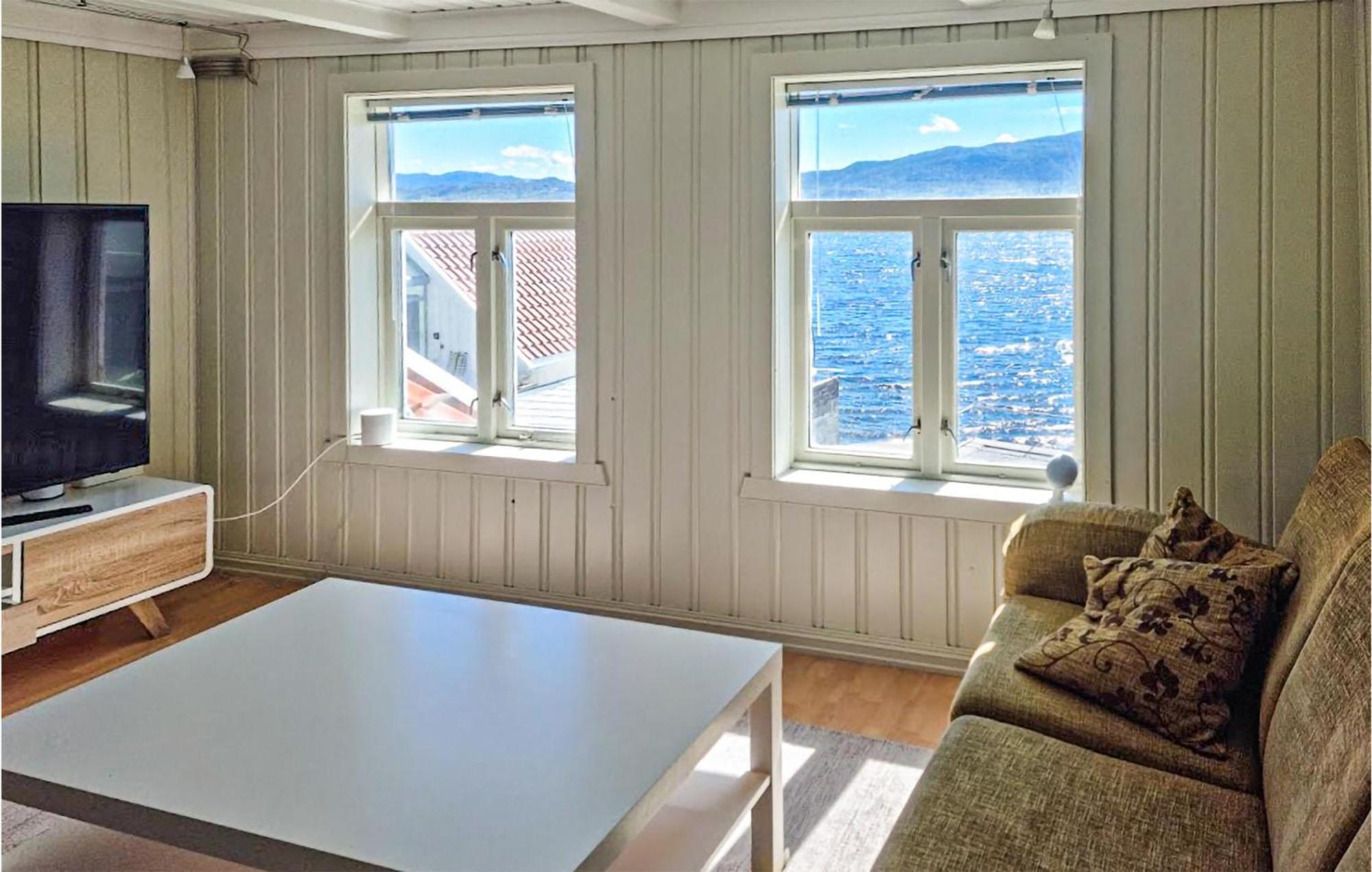 Awesome Home In Kristiansund With House Sea View Esterno foto