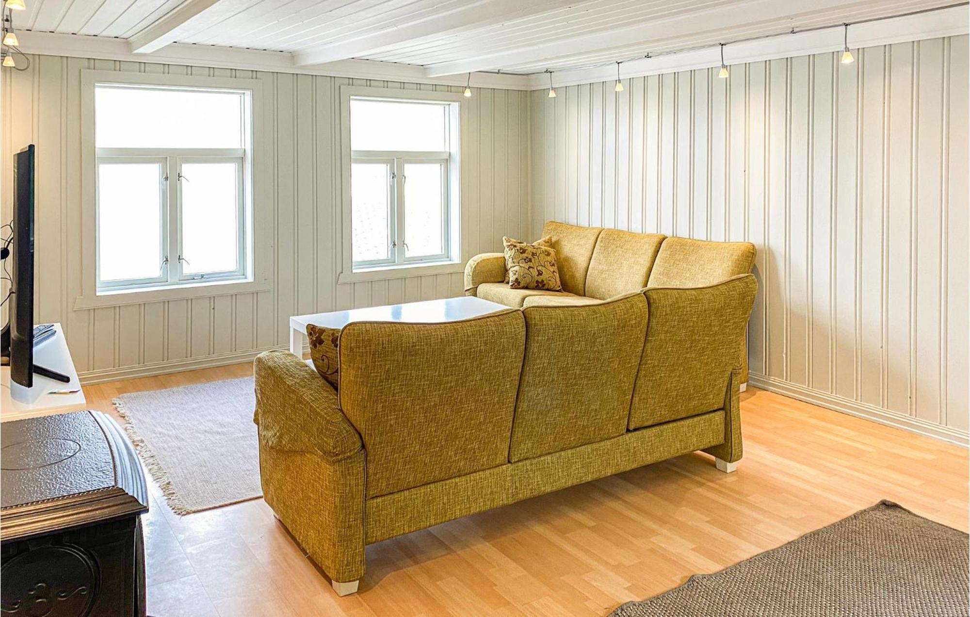 Awesome Home In Kristiansund With House Sea View Esterno foto