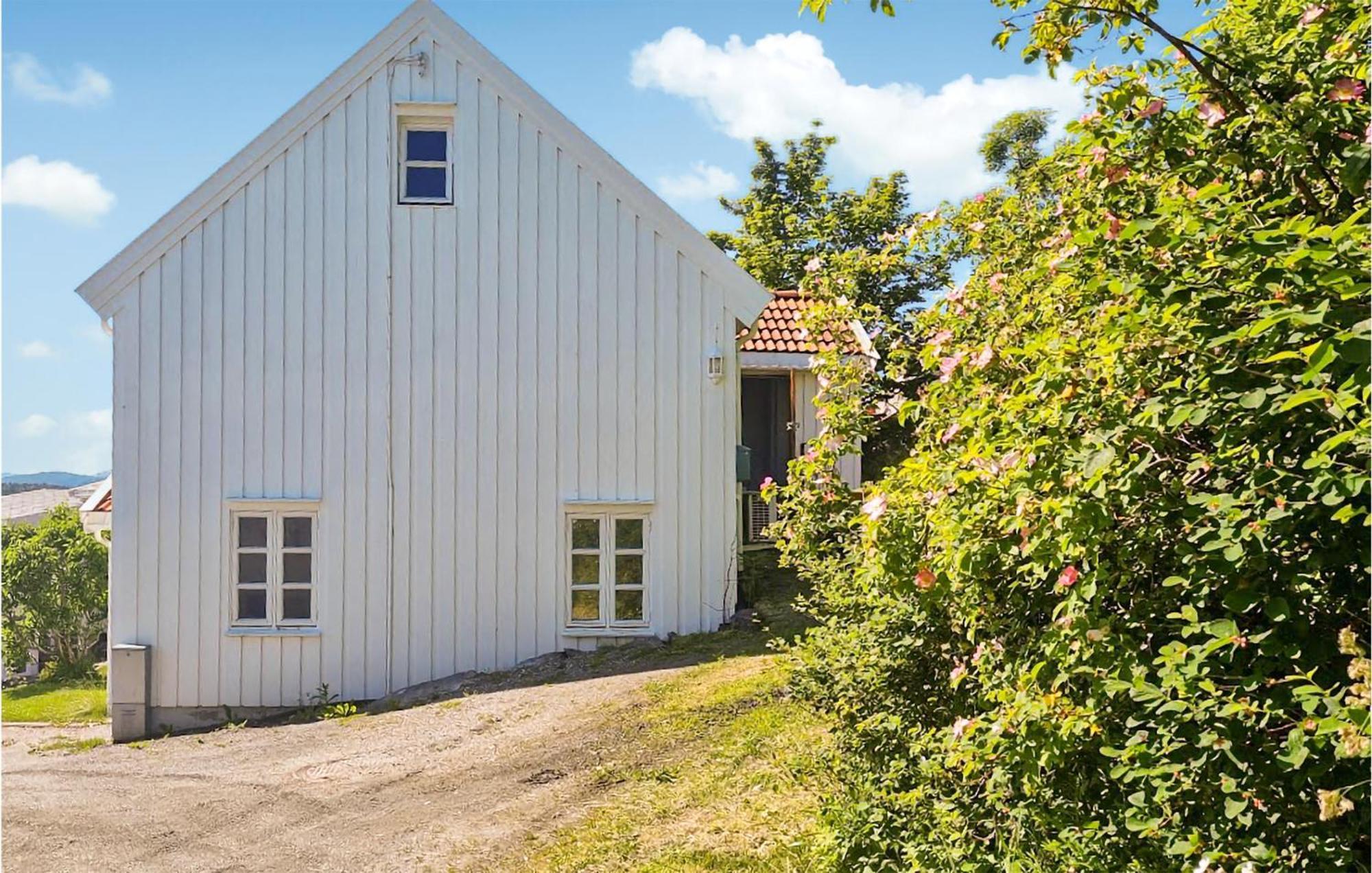 Awesome Home In Kristiansund With House Sea View Esterno foto